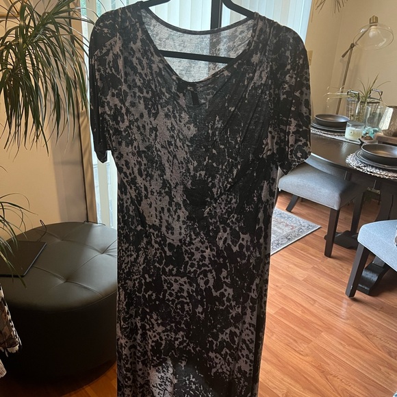 SMALL BUNDLE 5 FOR $25 DRESSES!!! - Picture 8 of 9